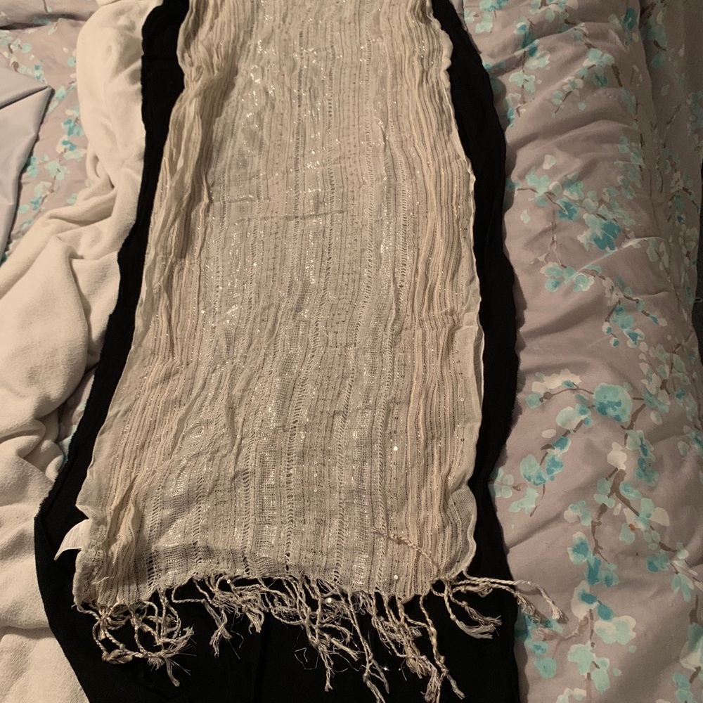 Scarf - Picture 3 of 3